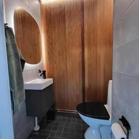 A Peaceful And Modern Gem In The Heart Of The *