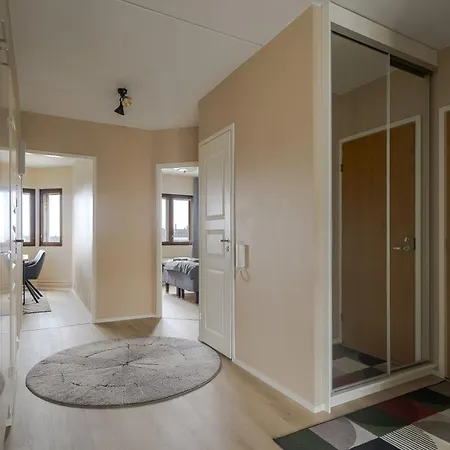 A Peaceful And Modern Gem In The Heart Of The * Pori