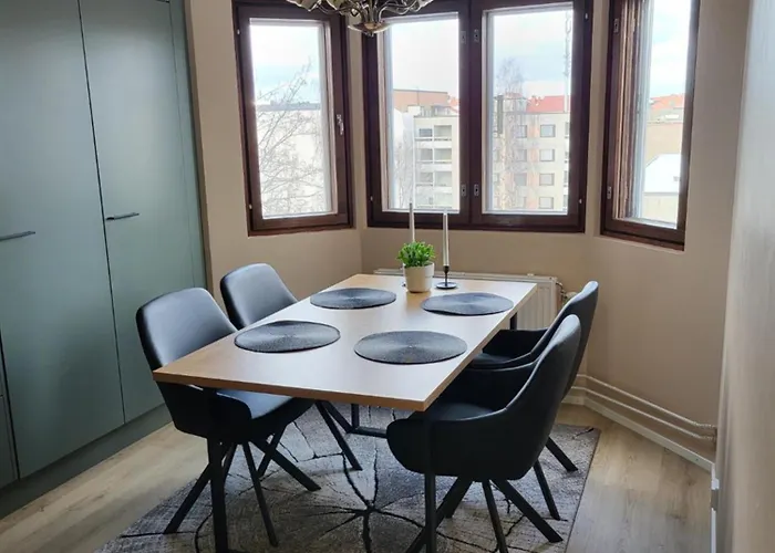 A Peaceful And Modern Gem In The Heart Of The * Pori