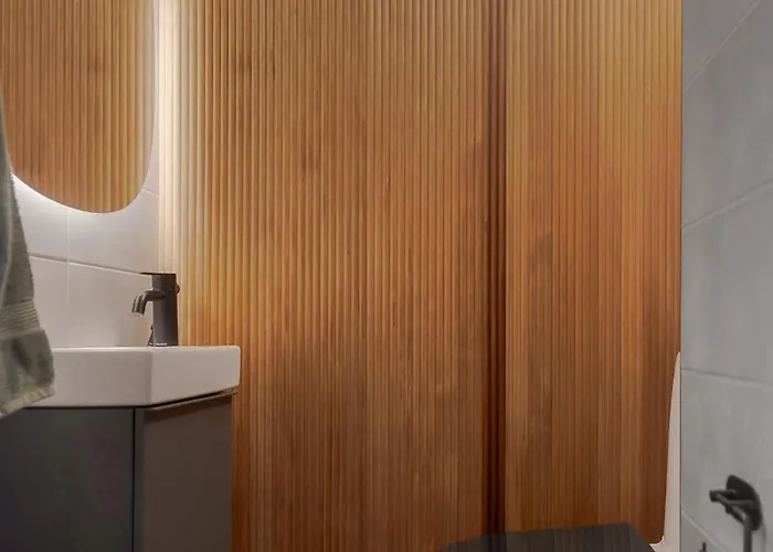 Apartment A Peaceful And Modern Gem In The Heart Of The *